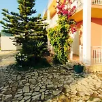 Angelos Aparts 아파트