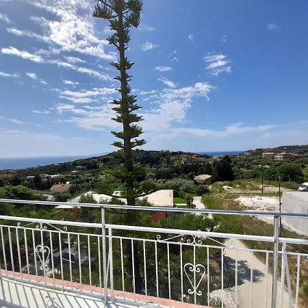 Angelos Apartment's * ארילס