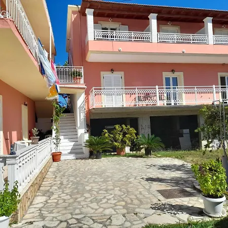 דירה Angelos Apartment's *