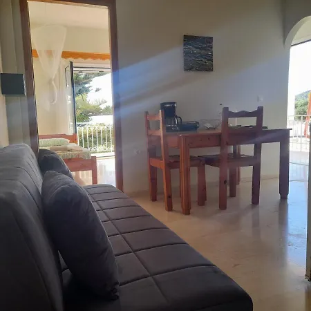 דירה Angelos Apartment's