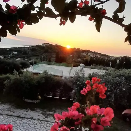 Angelos Apartment's דירה