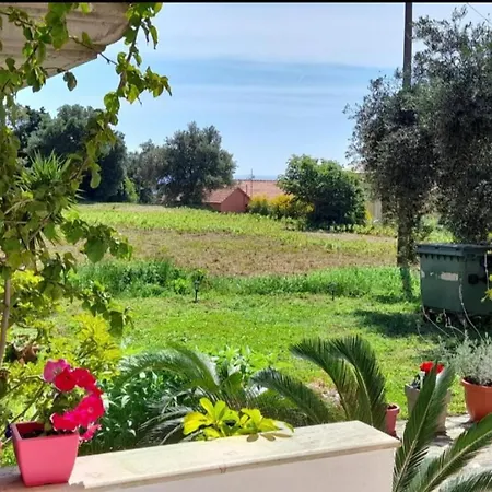 Angelos Aparts 아파트