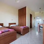 Angelos Aparts Apartamento