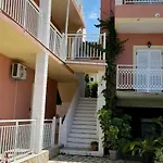Angelos Aparts * Arillas (Corfu)