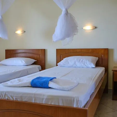 Angelos Aparts * Arillas (Corfu)