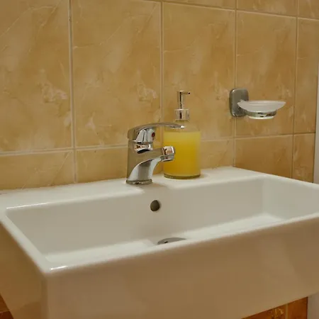 شقة Angelos Apartment's *